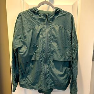 Lululemon windbreaker size 12.